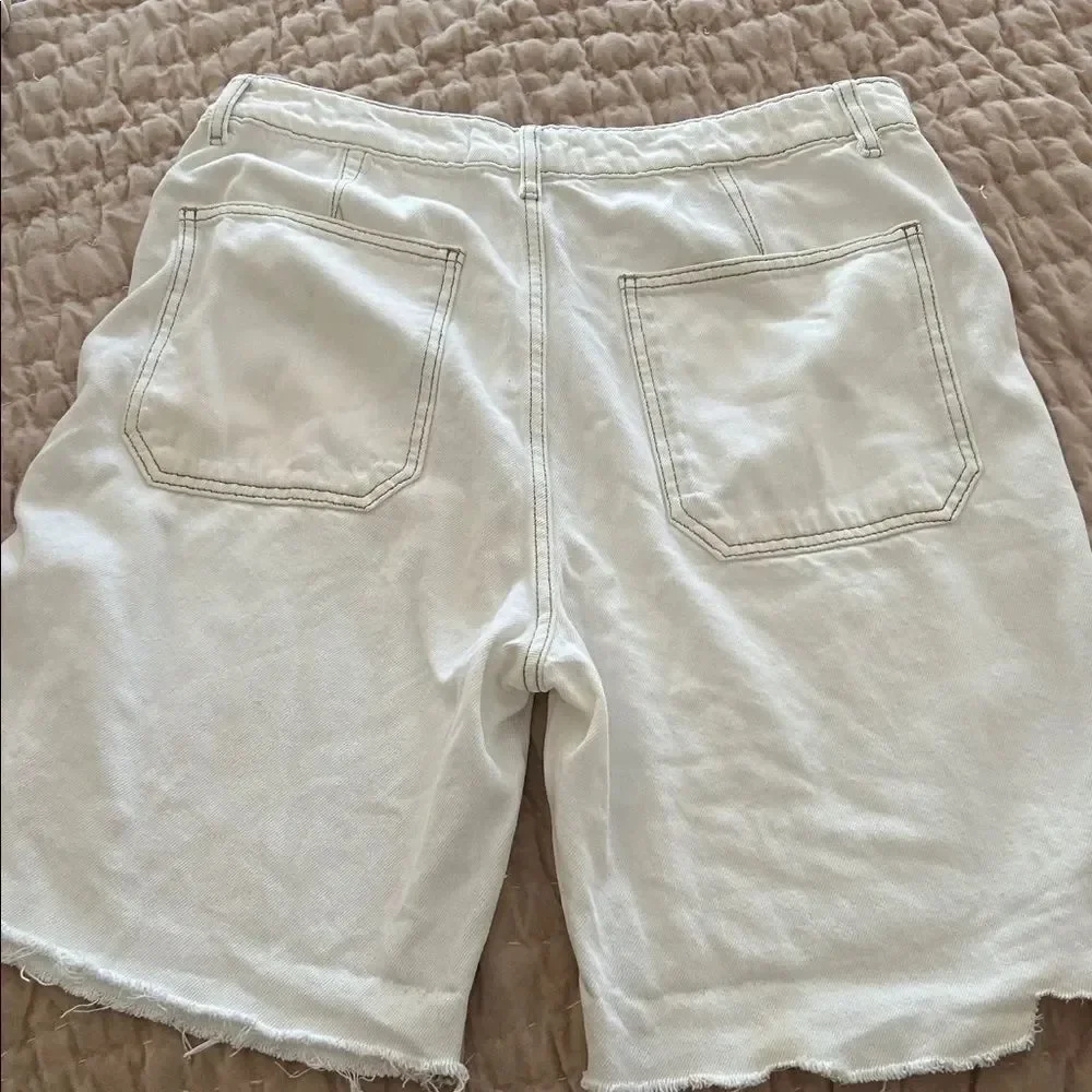 Reformation Off-White Denim cut off Shorts size 31